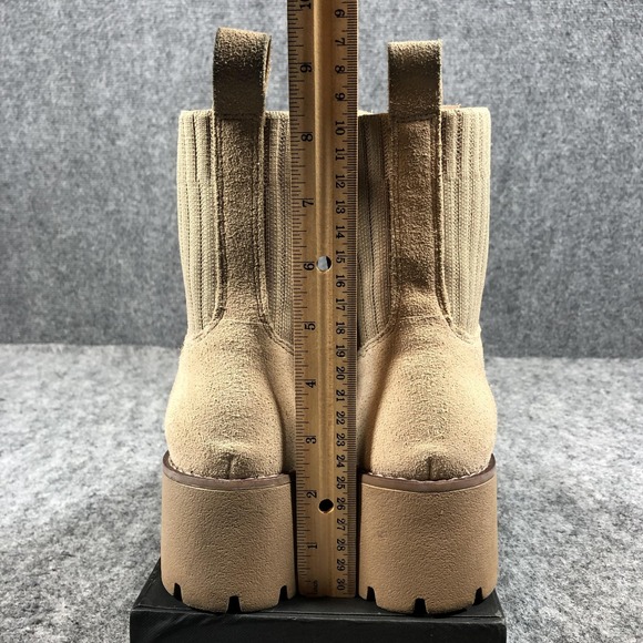 Blondo Waterproof Chelsea Booties Womens 8.5 M Beige Suede Lug Sole Ankle - Picture 7 of 16